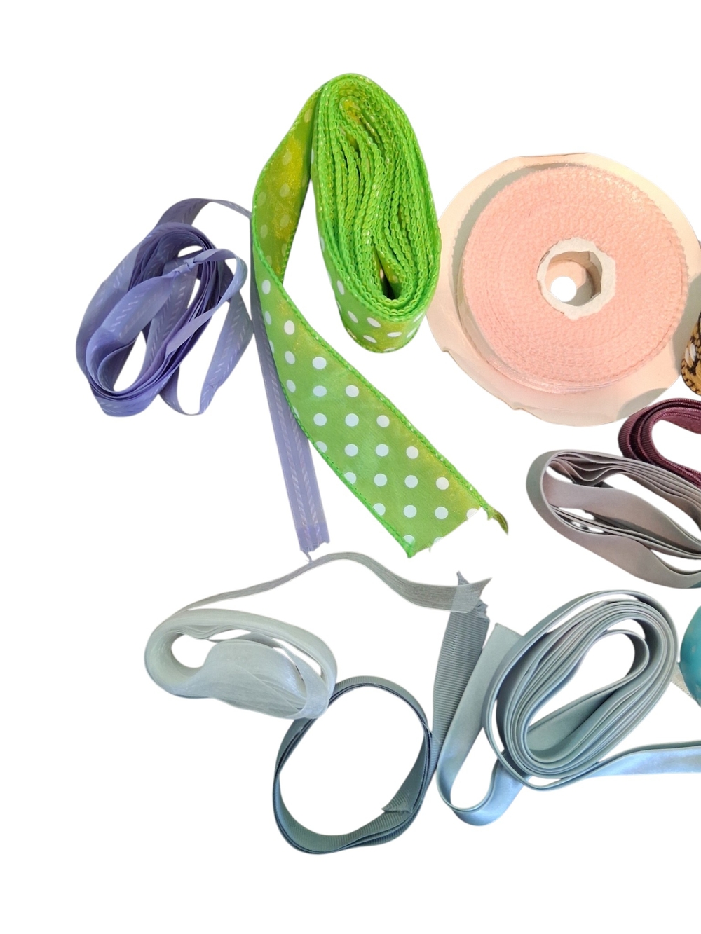 Assorted Sewing Thread and Ribbon Kit in Pastel & Neutral Colors 1019 - Picture 3 of 5